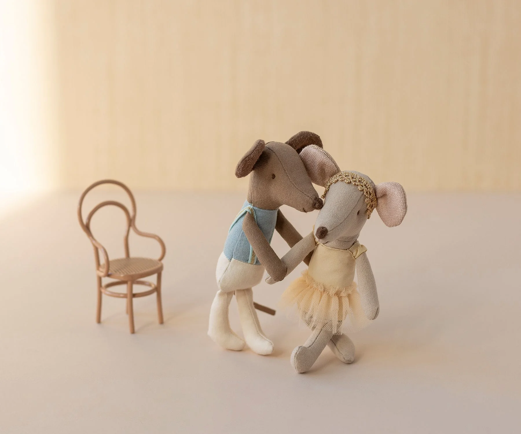 Ballet dancer mouse, Big brother - Image 2